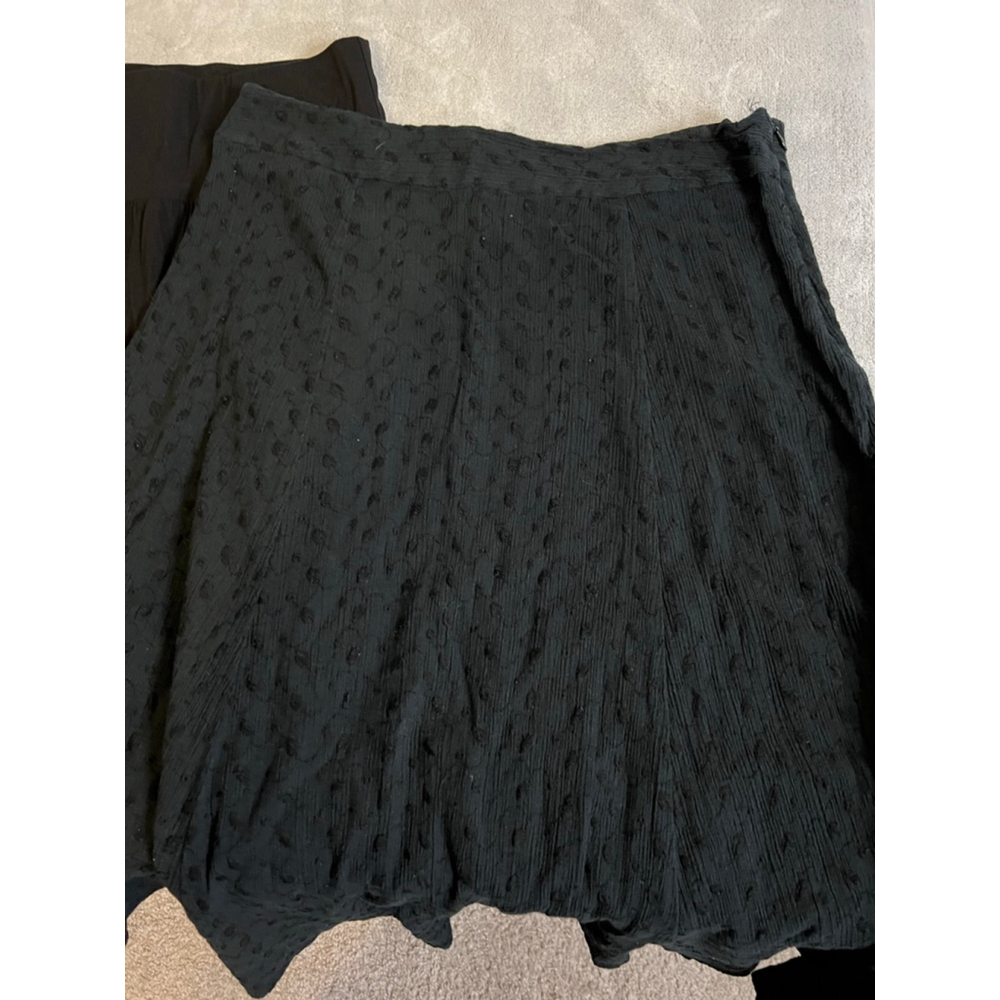 Lot of 2 Black Midi skirts Hilary Radley Black LARGE/10 - Picture 2 of 11